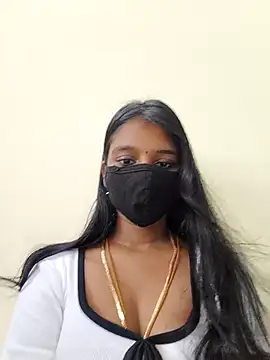 Snapshot of nishatamilmallu chatting on 13, 10, 2025 nishatamilmallu online show from 13, 10, 2025