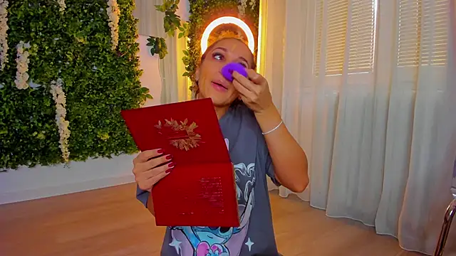 VivienCarter online show from 13, 10, 2025