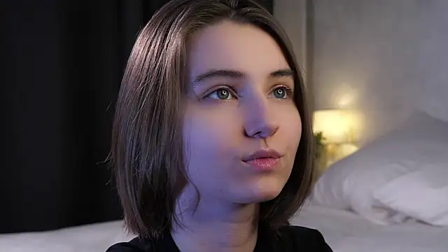 MeghanElson online show from 18, 4, 2026