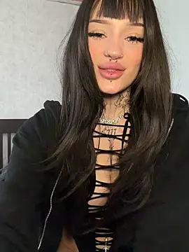 madelinexx online show from 10, 5, 2026