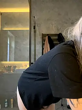 madelinexx online show from 24, 10, 2025