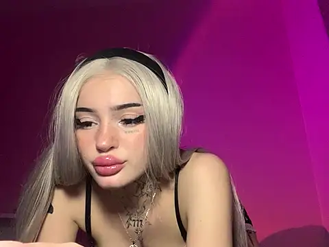 madelinexx online show from 16, 2, 2025