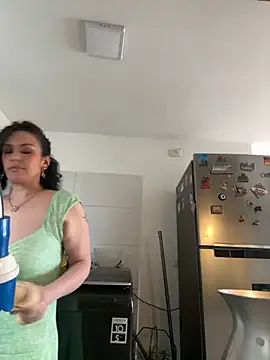 Elizabeth Dupont online show from 26, 11, 2025