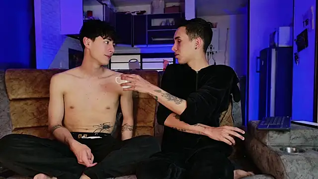 Snapshot of MillersKink chatting on 16, 3, 2025 MillersKink online show from 16, 3, 2025