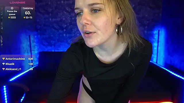 MaribelRiverr  online show from 2, 2, 2025