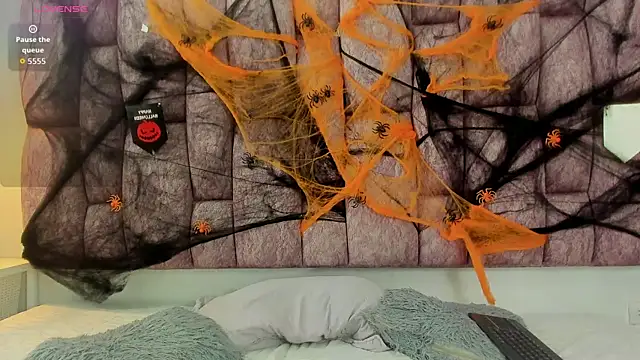 britanny-collyns online show from 29, 10, 2025