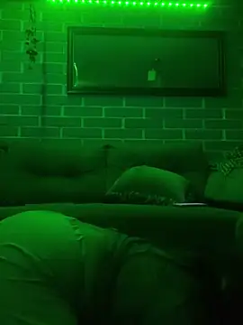 manelinda7 online show from 27, 2, 2025