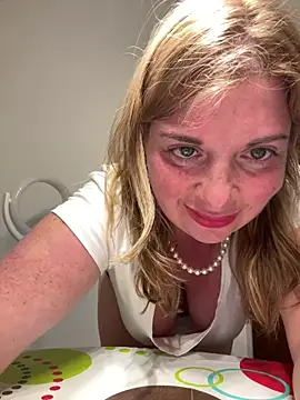 Snapshot of Lombada chatting on 29, 4, 2026 Lombada online show from 29, 4, 2026