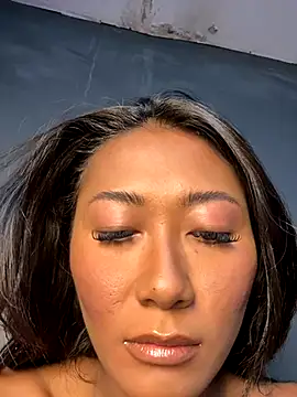 thai-dreamgirl online show from 10, 10, 2025