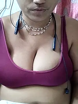 Snapshot of miss-Riy chatting on 28, 7, 2026 miss-Riy online show from 28, 7, 2026