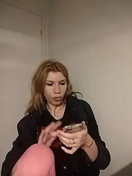 EvaRush online show from 17, 12, 2025