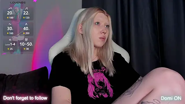 Snapshot of takeyourmolly chatting on 24, 1, 2025 takeyourmolly online show from 24, 1, 2025