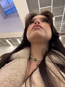 Snapshot of Chloe__Moon chatting on 27, 11, 2025 Chloe Moon online show from 27, 11, 2025