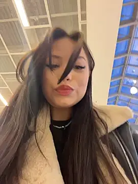 Snapshot of Chloe__Moon chatting on 26, 10, 2025 Chloe Moon online show from 26, 10, 2025