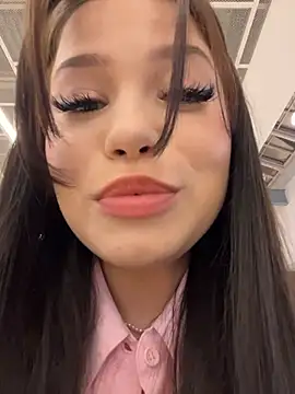 Snapshot of Chloe__Moon chatting on 3, 11, 2025 Chloe Moon online show from 3, 11, 2025