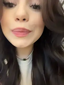 Snapshot of Chloe__Moon chatting on 30, 11, 2025 Chloe Moon online show from 30, 11, 2025