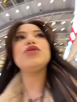 Snapshot of Chloe__Moon chatting on 26, 11, 2025 Chloe Moon online show from 26, 11, 2025