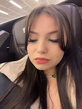 Snapshot of Chloe__Moon chatting on 29, 10, 2025 Chloe Moon online show from 29, 10, 2025