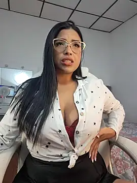 Aniee Leeee online show from 1, 3, 2025