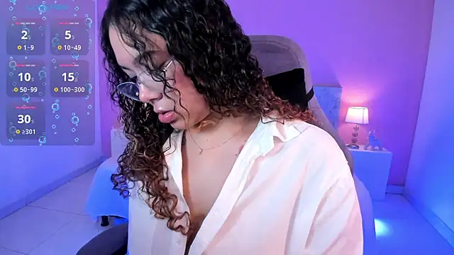 LunaRose5 online show from 8, 3, 2025