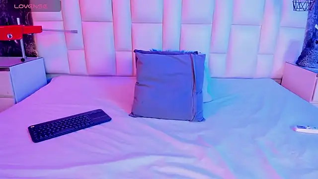 AntonellaQueenn online show from 18, 3, 2026