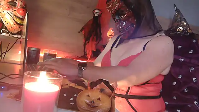 LaRa forU online show from 1, 11, 2025