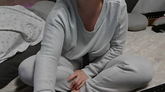 LaRa forU online show from 13, 2, 2025
