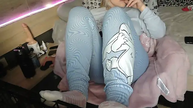 LaRa forU online show from 22, 3, 2025