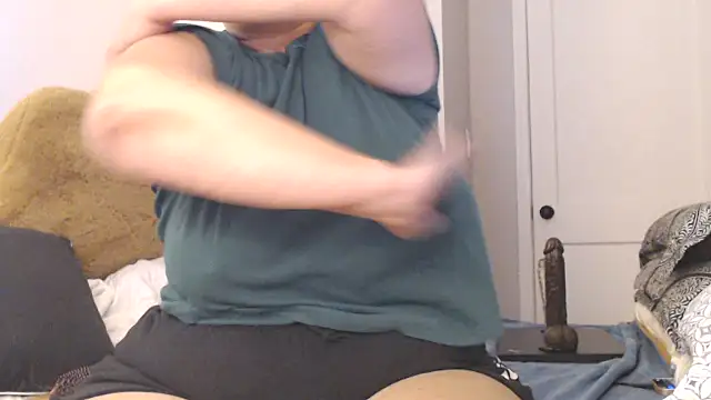 Snapshot of LauLauPAWG chatting on 17, 6, 2026 LauLauPAWG online show from 17, 6, 2026