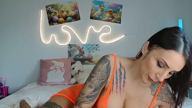 JuliaVegaOff online show from 15, 4, 2026