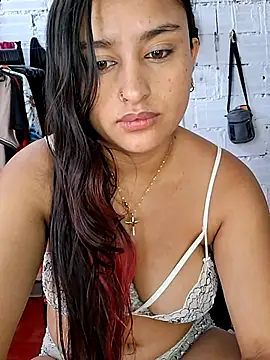 Snapshot of sariitha_sw chatting on 9, 6, 2026 sariitha sw online show from 9, 6, 2026
