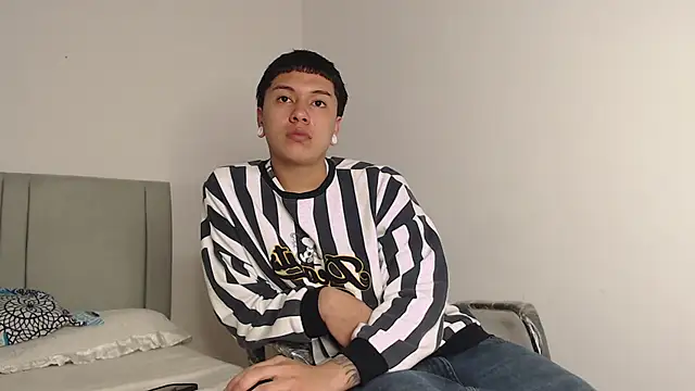 alex-lover online show from 4, 2, 2026