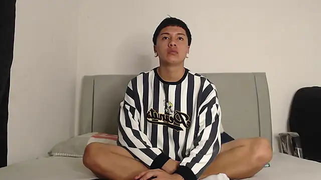 alex-lover online show from 21, 4, 2026