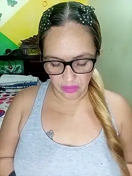 mom son dirty online show from 25, 4, 2026