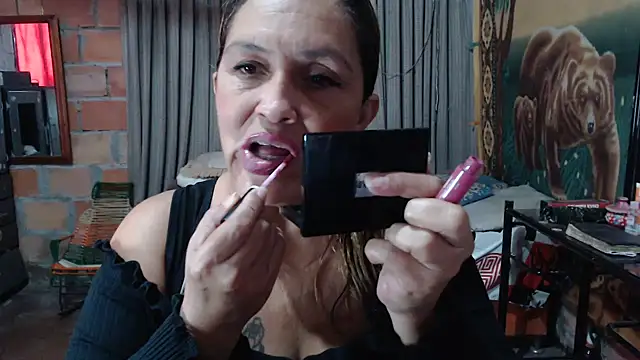 mom son dirty online show from 29, 3, 2026