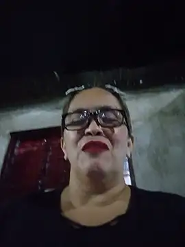 Snapshot of mom_son_dirty chatting on 12, 7, 2026 mom son dirty online show from 12, 7, 2026