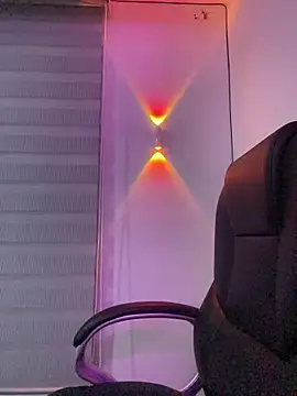 Milff parkerrr online show from 15, 1, 2026