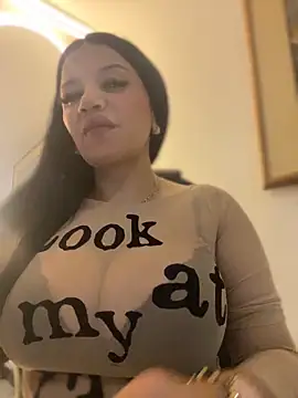 Snapshot of Milff_parkerrr chatting on 8, 5, 2026 Milff parkerrr online show from 8, 5, 2026