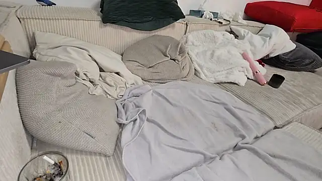 Snapshot of chubbybear88 chatting on 21, 12, 2025 chubbybear88 online show from 21, 12, 2025