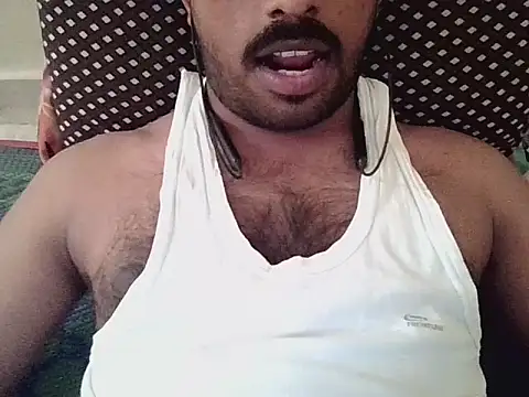 Snapshot of ballandnuts chatting on 5, 4, 2026 ballandnuts online show from 5, 4, 2026