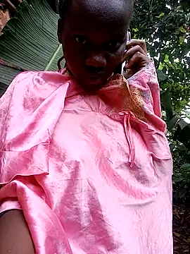 Black juicy24 online show from 3, 2, 2026