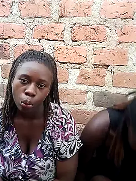 Black juicy24 online show from 28, 2, 2025