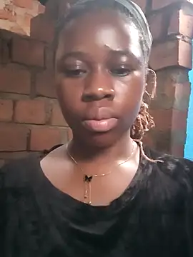 Black juicy24 online show from 16, 10, 2025