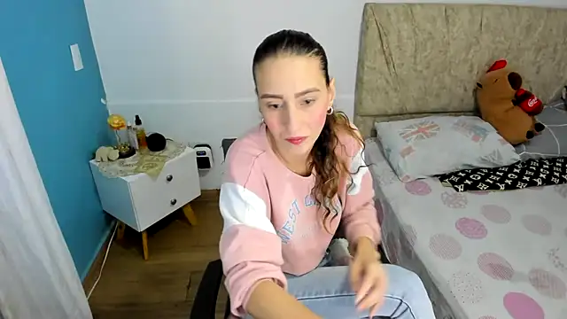 RachelJones  online show from 11, 4, 2026