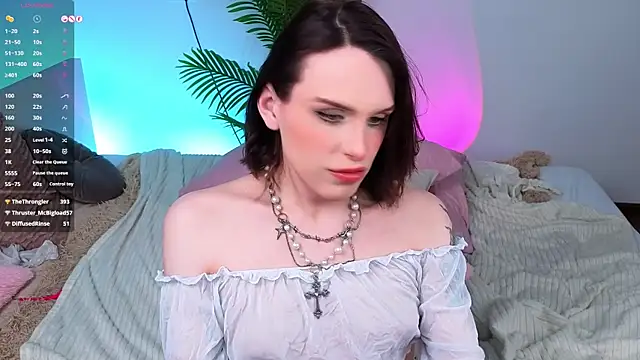 Snapshot of _yourFoxy_ chatting on 13, 12, 2024 yourFoxy online show from 13, 12, 2024