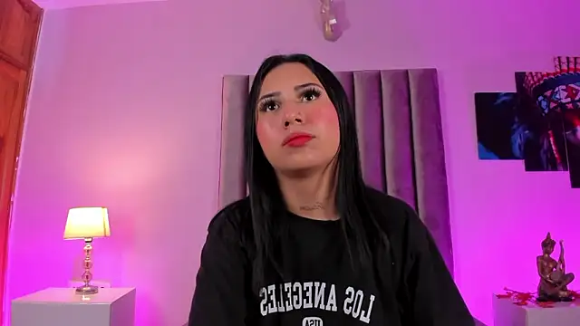 Isabella Flowers online show from 12, 3, 2026