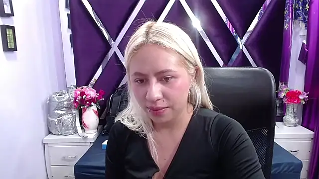 ConstansBlonde online show from 18, 3, 2025