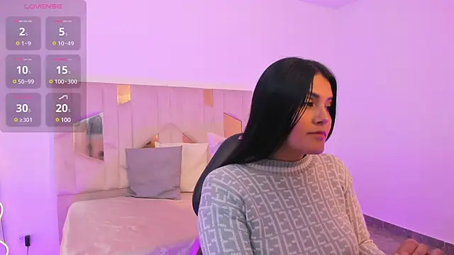 Analia tay online show from 6, 3, 2025