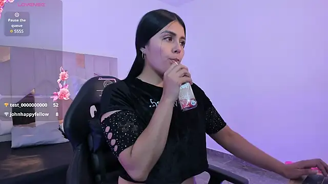 Analia tay online show from 4, 3, 2025