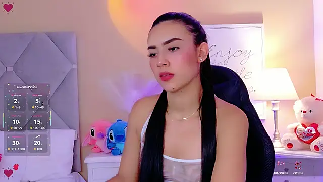 IsaValencia online show from 9, 9, 2025